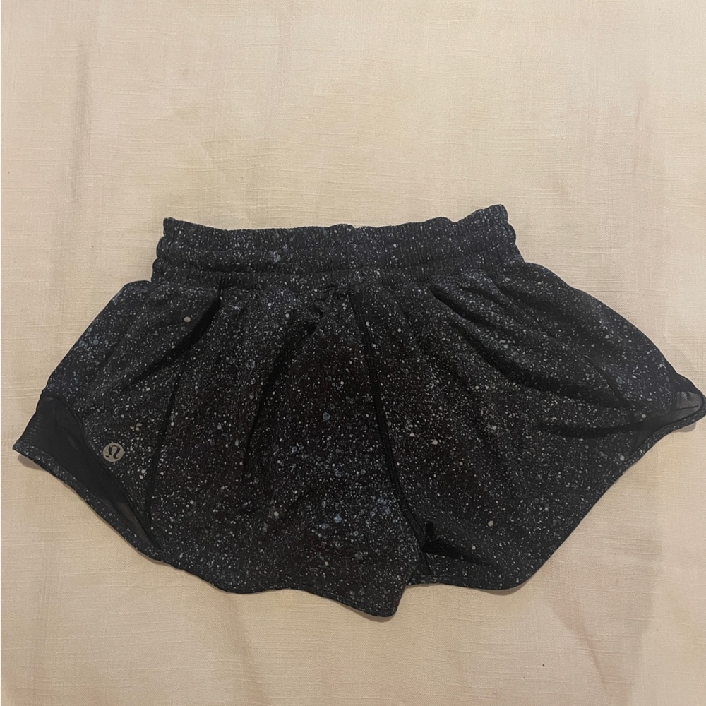 Lulu lemon hotty hot shorts